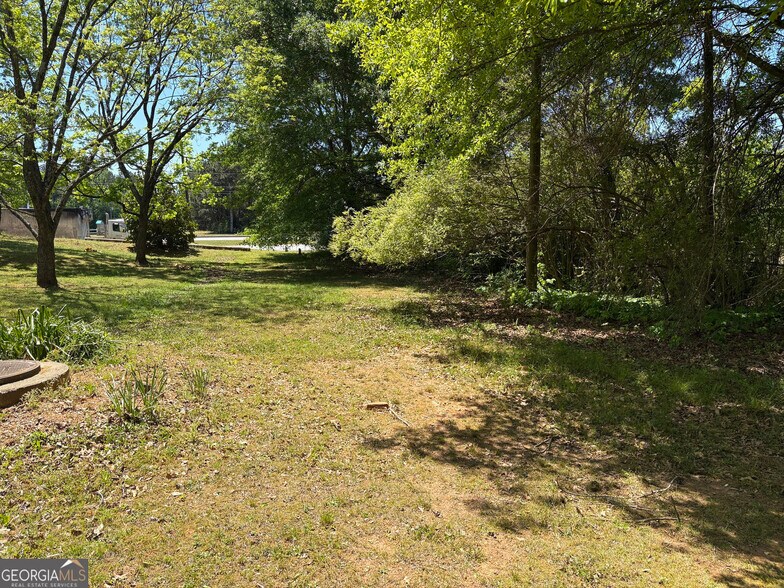 5650 Henry Bailey Rd, Sugar Hill, GA à vendre - Photo de l’immeuble – Image 2 sur 22