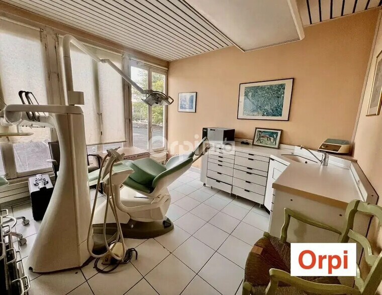 Local commercial dans Choisy-le-Roi à vendre - Photo intérieure – Image 3 sur 8