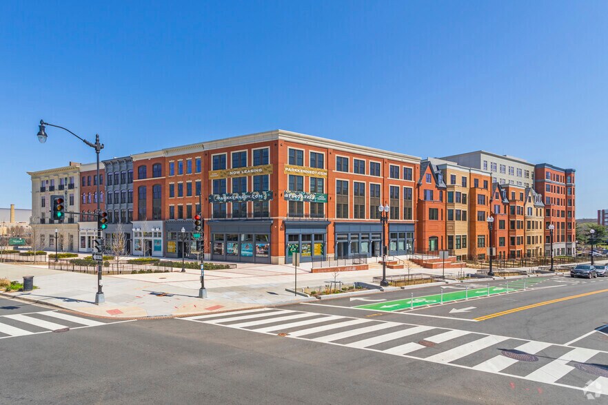 1901 C St SE, Washington, DC à louer - Photo de l’immeuble – Image 2 sur 3