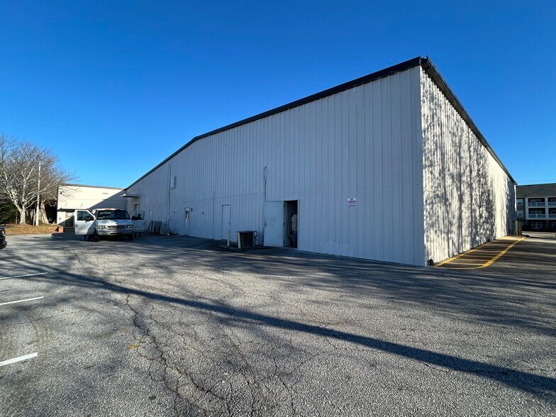 825 Old Airport Rd, Greenville, SC à vendre - Photo de l’immeuble – Image 2 sur 6