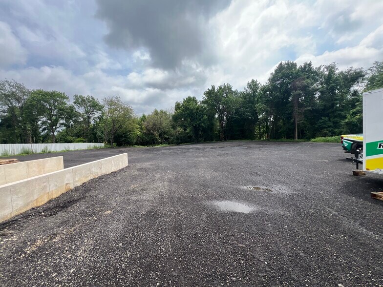 142 Blackwood Barnsboro Rd, Sewell, NJ à louer - Photo de l’immeuble – Image 2 sur 5