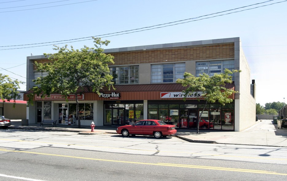 22400-22408 Lake Shore Blvd, Euclid, OH à louer - Photo de l’immeuble – Image 2 sur 4