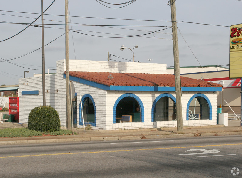 214 E Little Creek Rd, Norfolk, VA à louer - Photo de l’immeuble – Image 2 sur 3