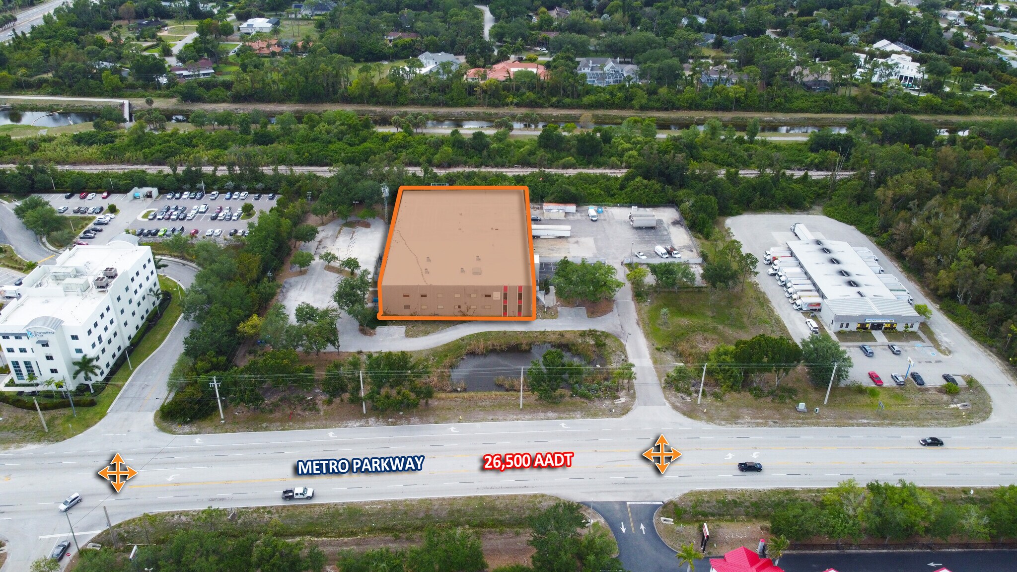 13320 Metro Pky, Fort Myers, FL à louer Photo de l’immeuble– Image 1 sur 34