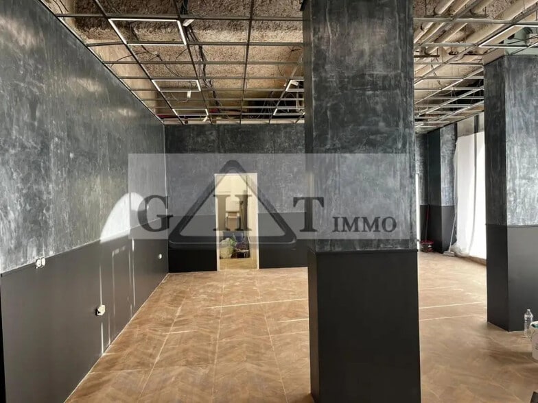 Local commercial dans Créteil à louer - Photo de l’immeuble – Image 2 sur 6