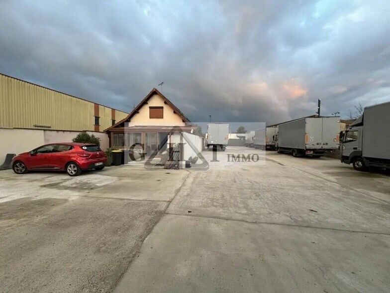 Terrain dans Viry-Châtillon à vendre - Photo de l’immeuble – Image 1 sur 5