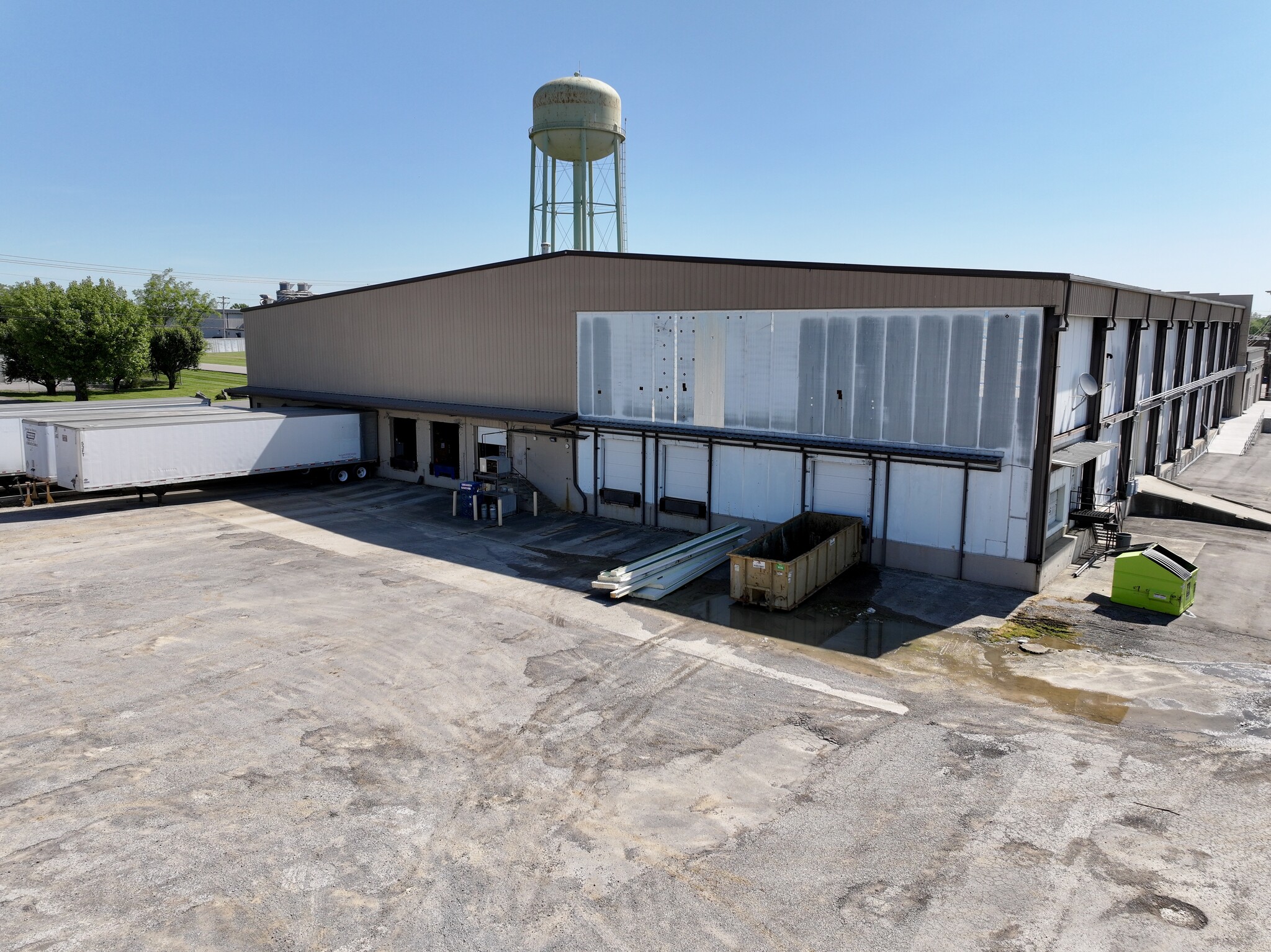 212-216 Hartmann Dr, Lebanon, TN à louer Photo de l’immeuble– Image 1 sur 12