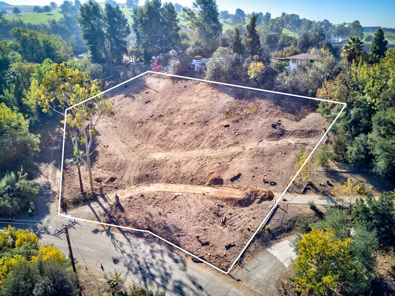 21544 Covina Hills, Covina, CA à vendre - Photo de l’immeuble – Image 3 sur 9