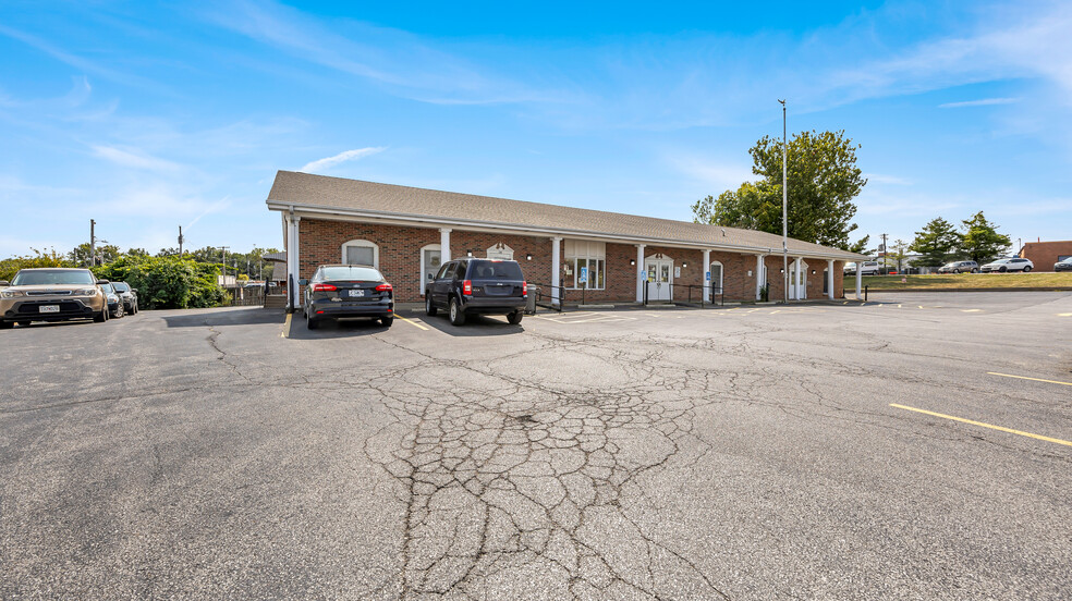 2495-2499 Raymond Dr, Saint Charles, MO à vendre - Photo de l’immeuble – Image 3 sur 48