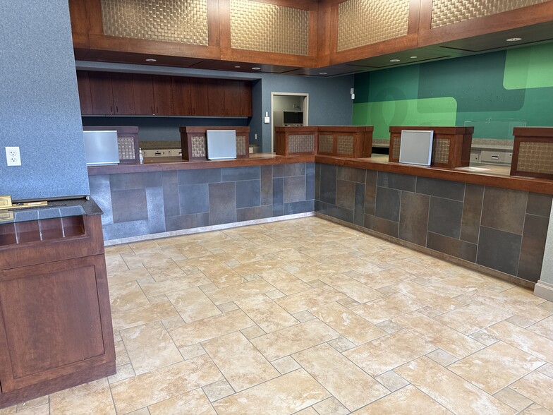 1320 Stony Brook Rd, Stony Brook, NY à louer - Photo de l’immeuble – Image 1 sur 46