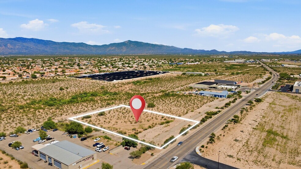9437 E Old Vail Rd, Tucson, AZ à vendre - Photo de l’immeuble – Image 2 sur 14