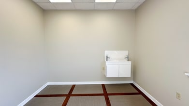 210 Pomeroy Ave, Meriden, CT à louer Photo intérieure– Image 2 sur 6