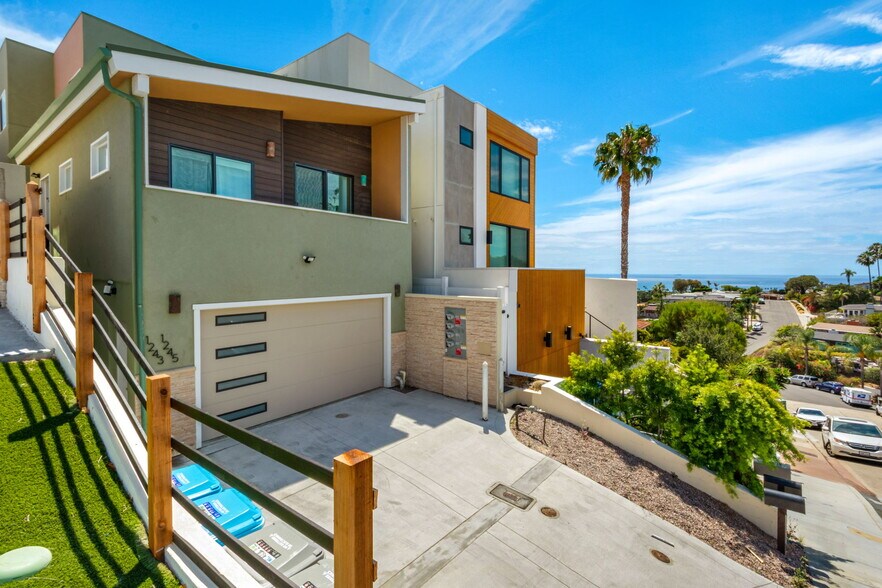 1243-1245 Van Nuys St, San Diego, CA à vendre - Photo de l’immeuble – Image 1 sur 14