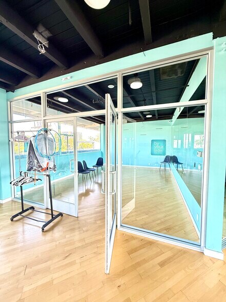 2929 Washington Blvd, Marina del Rey, CA à louer - Photo de l’immeuble – Image 3 sur 32