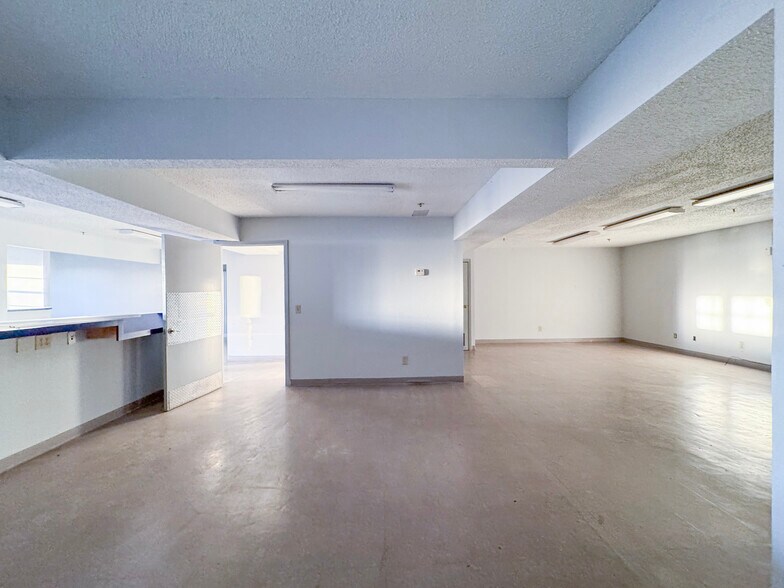 13505 Regional Dr, Laredo, TX à louer - Photo de l’immeuble – Image 2 sur 7