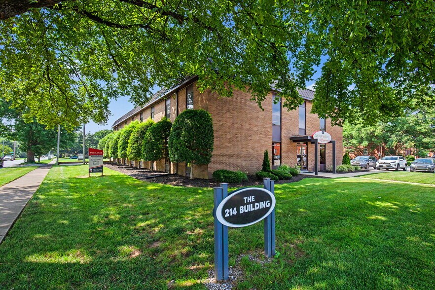 214 Breckenridge Ln, Louisville, KY à vendre - Photo de l’immeuble – Image 2 sur 18