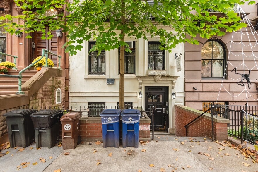 102 Pierrepont St, Brooklyn, NY à vendre - Photo de l’immeuble – Image 2 sur 42