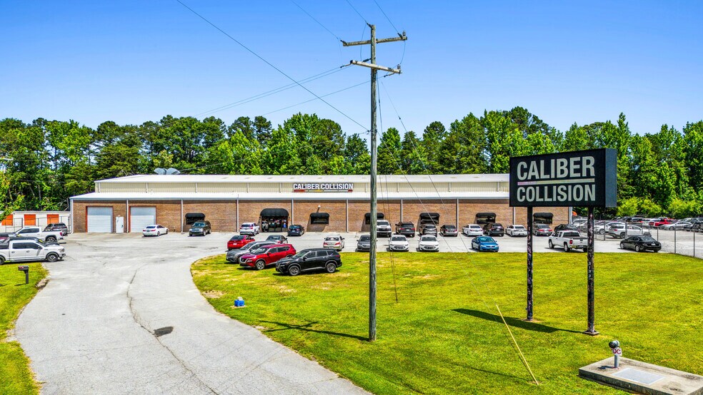 3133 Wade Hampton Blvd, Taylors, SC à vendre - Photo de l’immeuble – Image 1 sur 3