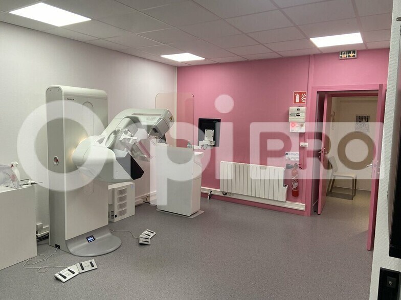 Bureau dans Pont-Audemer à vendre - Photo intérieure – Image 1 sur 7
