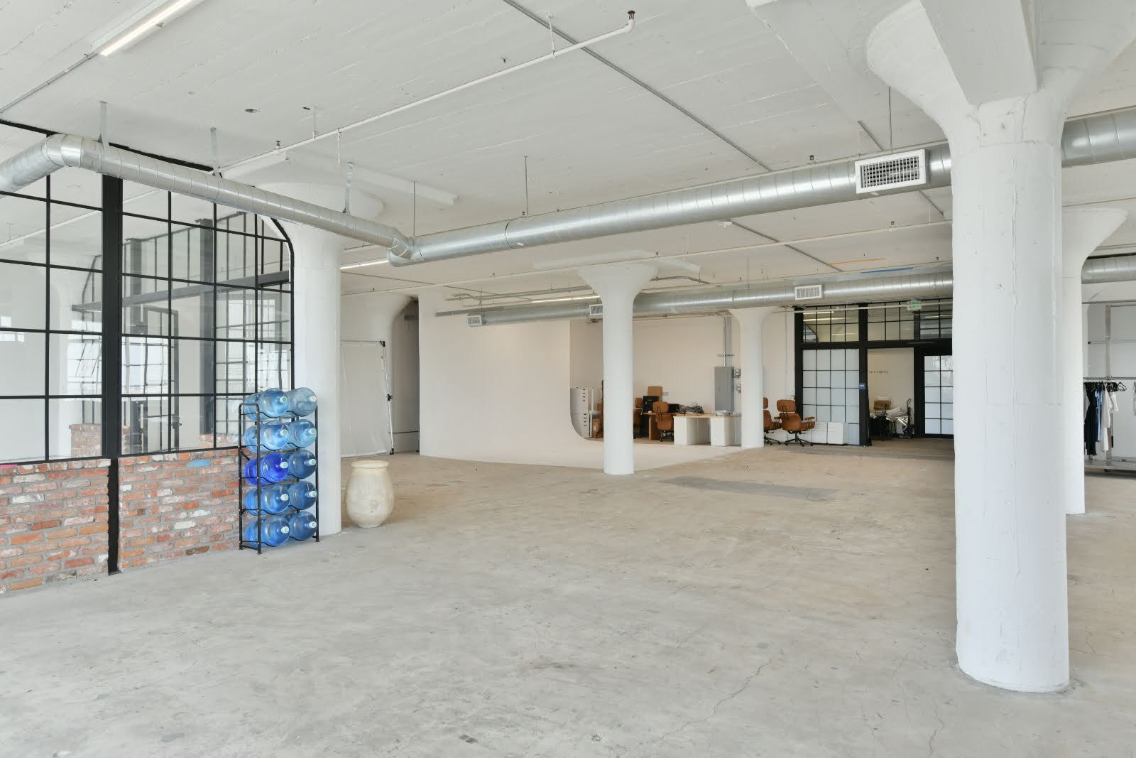 1700 S Santa Fe Ave, Los Angeles, CA à louer Photo de l’immeuble– Image 1 sur 6