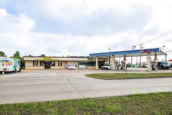 13420 W Bellfort Ave, Sugar Land, TX à vendre Photo de l’immeuble– Image 1 sur 4