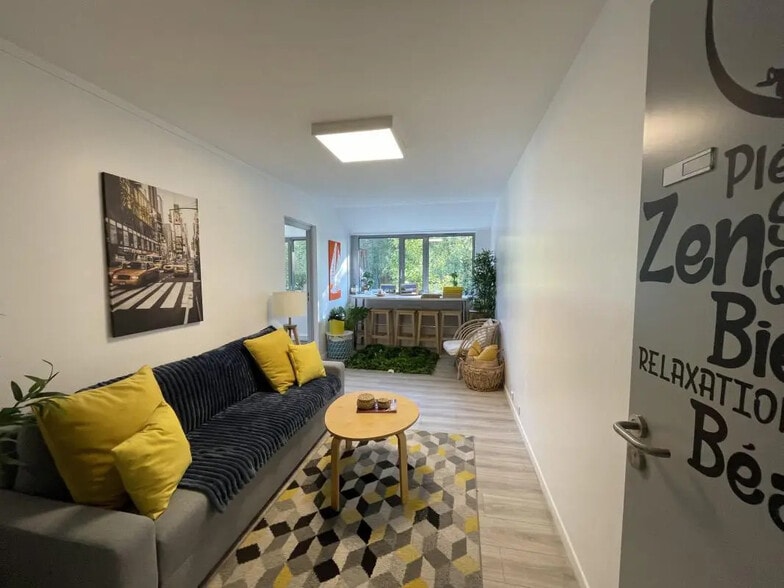 Rue Albert Einstein, Champs-sur-Marne à louer - Photo intérieure – Image 2 sur 5