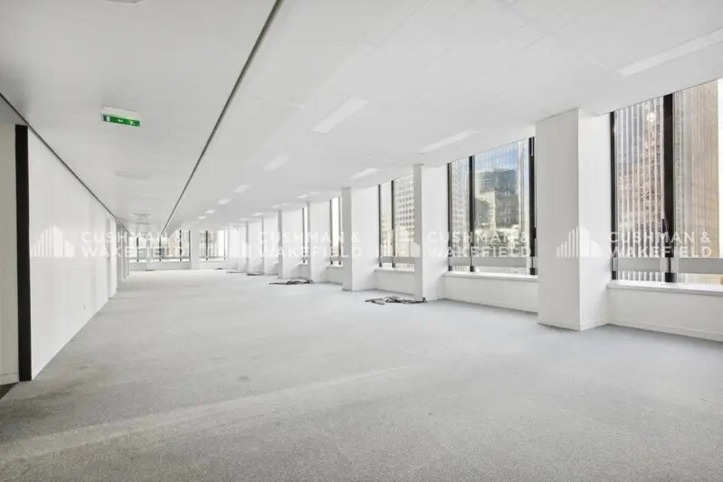Bureau dans Courbevoie à louer - Photo intérieure – Image 3 sur 8