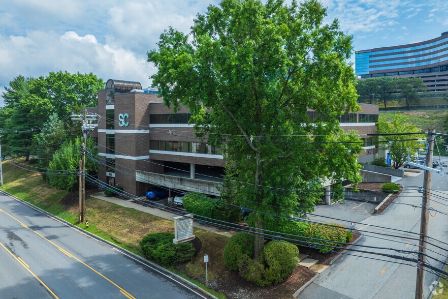 230 Second Ave, Waltham, MA à vendre - Photo principale – Image 1 sur 13