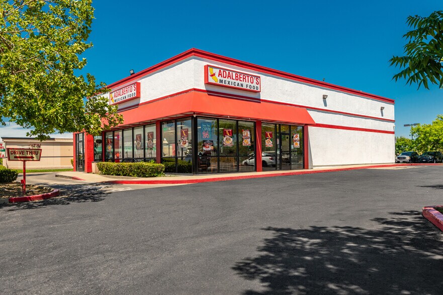 7400 Fair Oaks Blvd, Carmichael, CA à vendre - Photo de l’immeuble – Image 3 sur 12