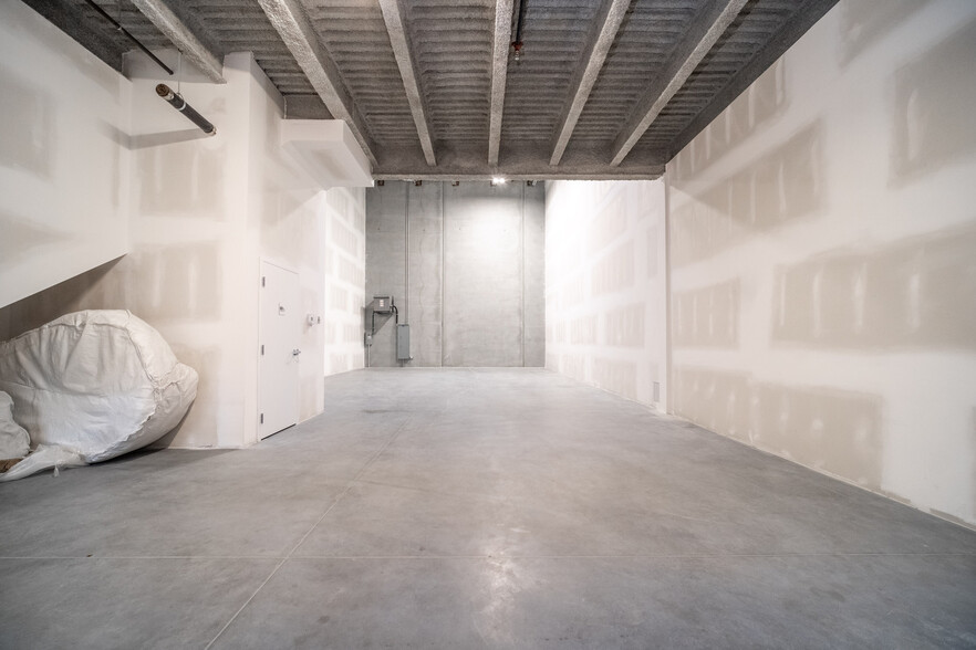 951 E Kent Av N, Vancouver, BC à louer - Photo intérieure – Image 2 sur 46