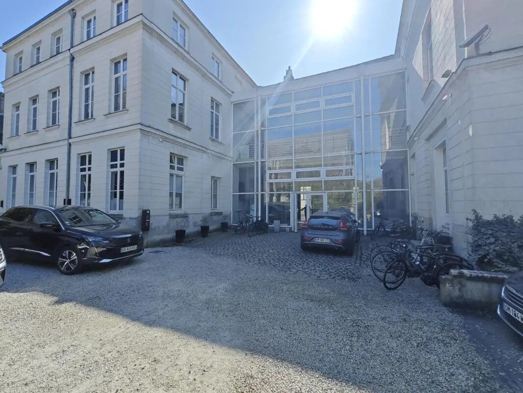 Bureau dans Lille à louer Photo de l’immeuble– Image 1 sur 8