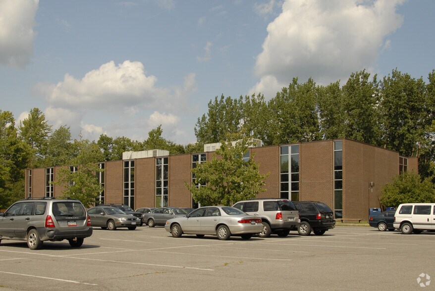 6320 Fly Rd, East Syracuse, NY à louer - Photo de l’immeuble – Image 2 sur 5