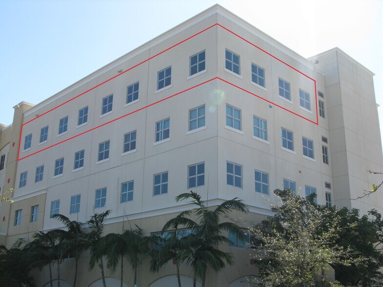 3650 NW 82nd Ave, Doral, FL à louer - Photo de l’immeuble – Image 3 sur 10