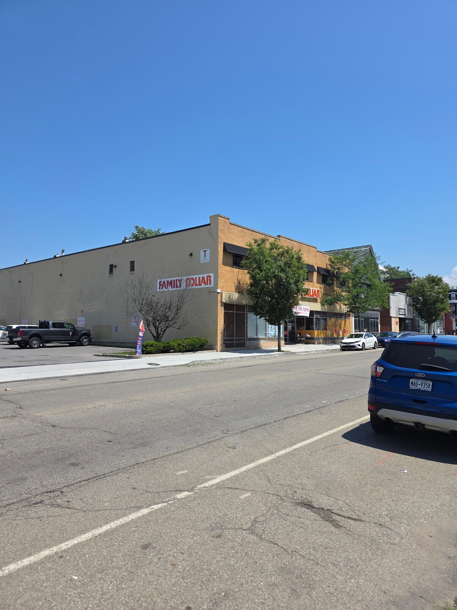 2250 Seneca St, Buffalo, NY à vendre Photo intérieure– Image 1 sur 1