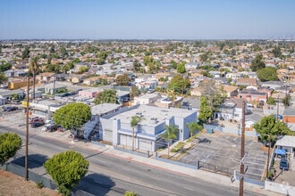 961 W Compton Blvd, Compton, CA - VUE AÉRIENNE  vue de carte