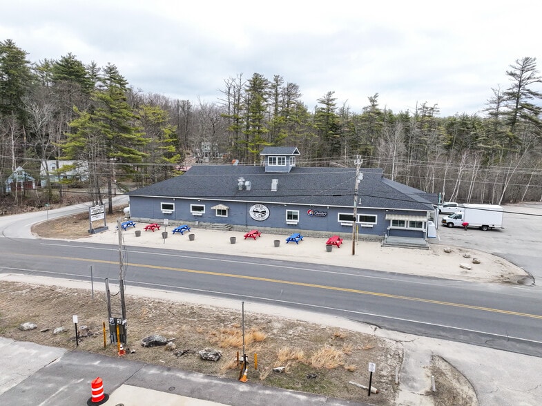 225 Governor John Wentworth Hwy, Mirror Lake, NH à vendre - Photo de l’immeuble – Image 2 sur 8