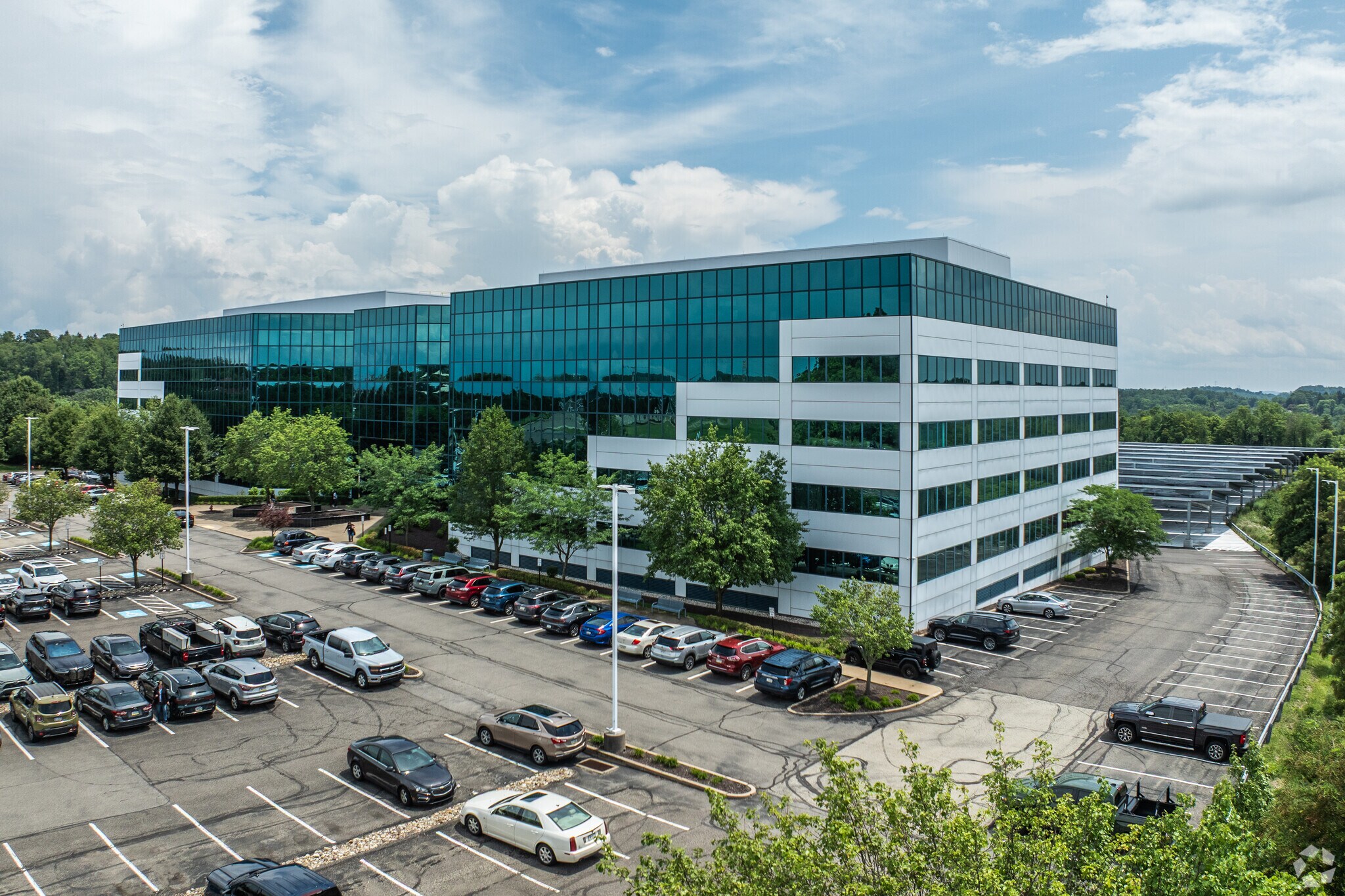 1000 Omega Dr, Pittsburgh, PA à louer Photo principale– Image 1 sur 6