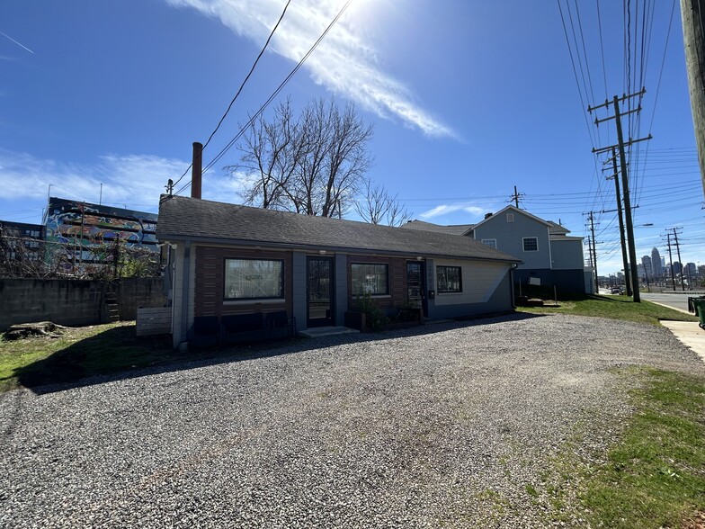 2604 N Brevard St, Charlotte, NC à vendre - Photo de l’immeuble – Image 2 sur 7