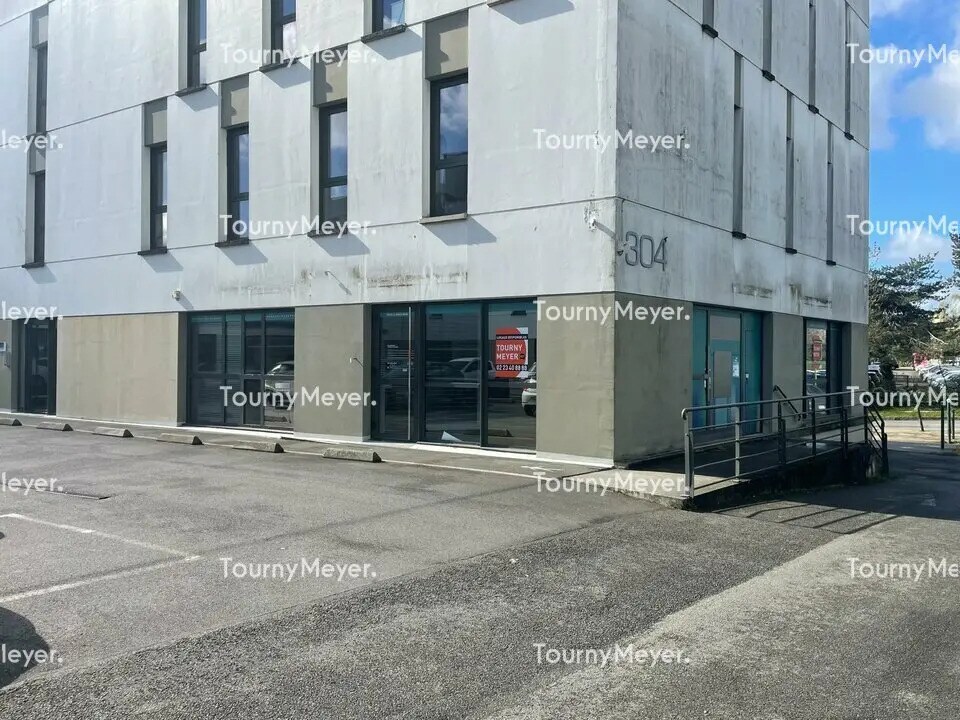 Local commercial dans Rennes à louer Photo de l’immeuble– Image 1 sur 6