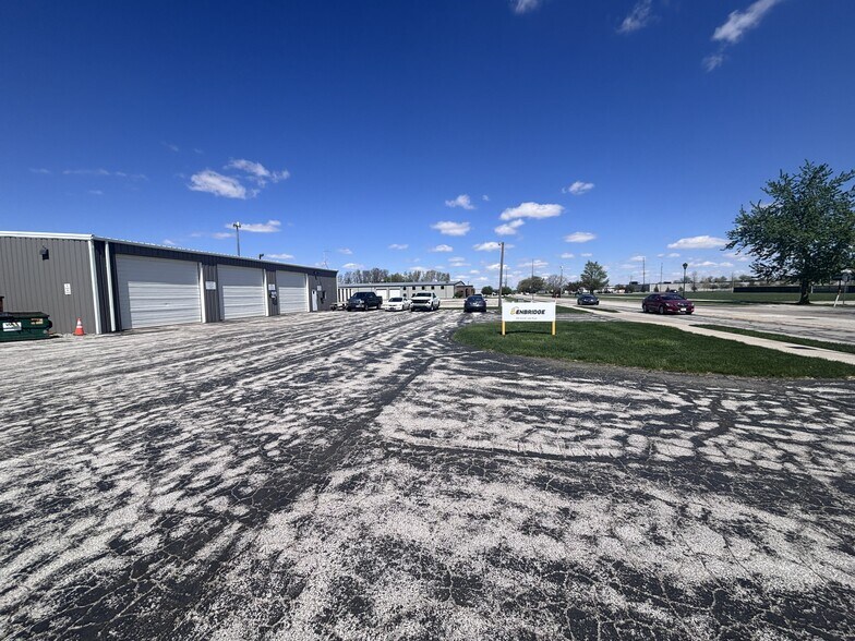 235 Grand Lake Rd, Celina, OH à vendre - Photo de l’immeuble – Image 3 sur 6