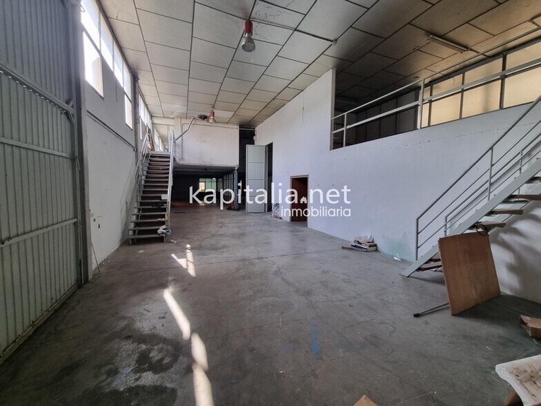 Industriel/Logistique dans Ontinyent, Valencia à vendre - Photo de l’immeuble – Image 3 sur 7
