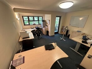 Admirals Way, Londres à louer Photo intérieure– Image 2 sur 3