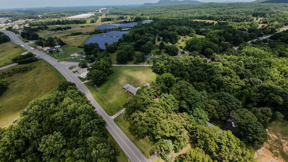 1013 York Rd, Kings Mountain, NC à vendre - Photo de l’immeuble – Image 2 sur 9