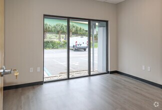 3443-3479 Parkway Center Ct, Orlando, FL à louer Photo intérieure– Image 2 sur 6