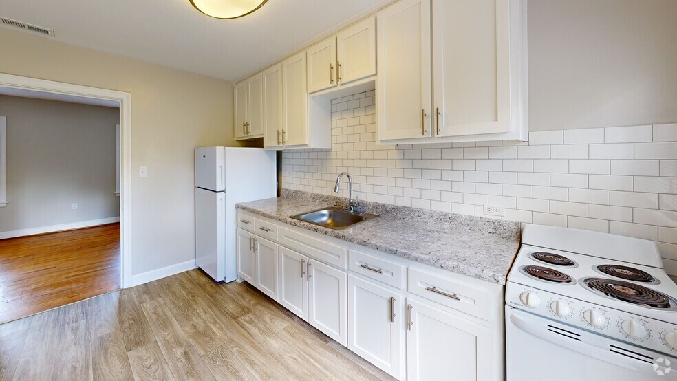 1107-1117 W Rowan St, Fayetteville, NC à vendre - Numérisation 3D Matterport – Image 3 sur 42
