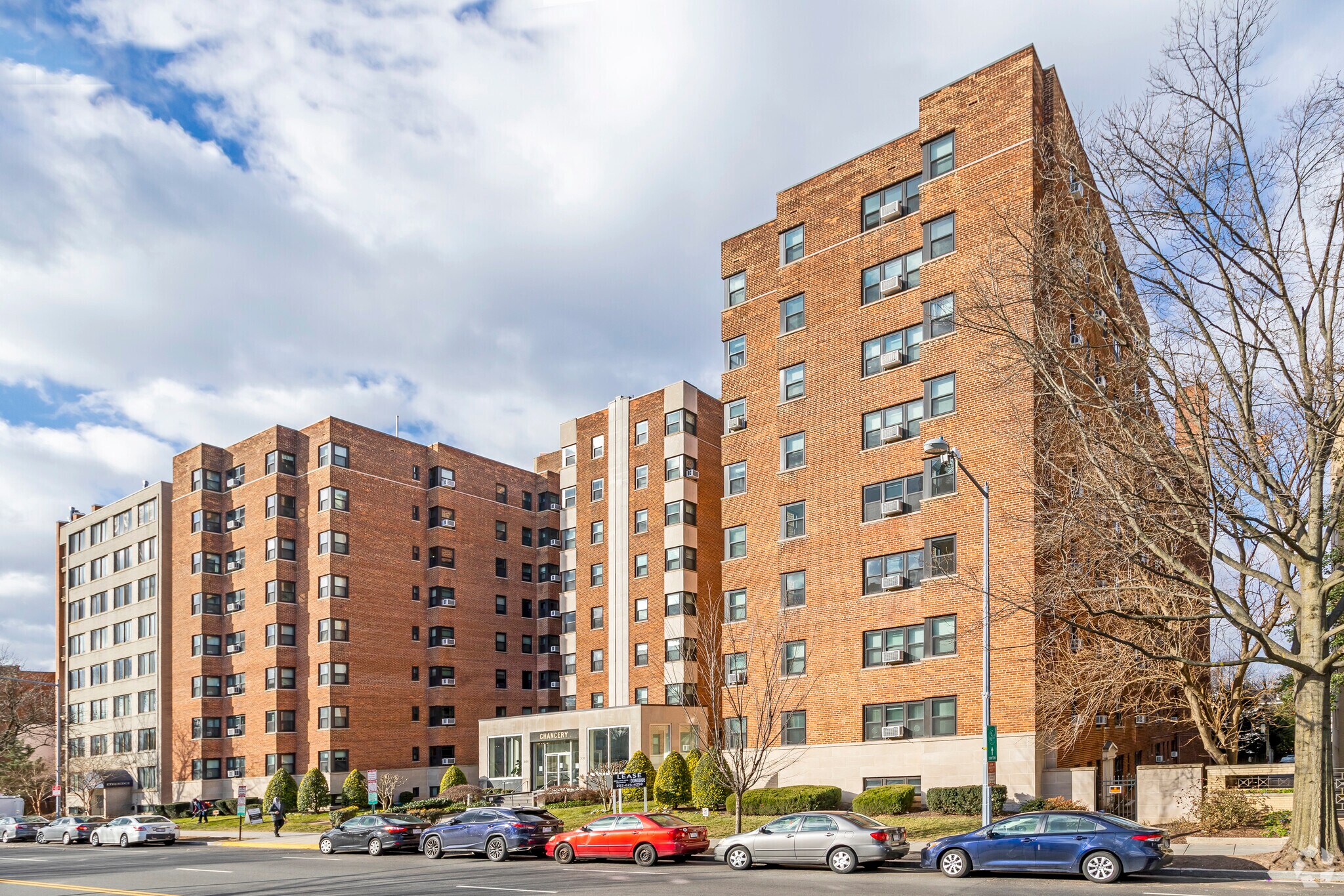 3130 Wisconsin Ave NW, Washington, DC à louer Photo de l’immeuble– Image 1 sur 5