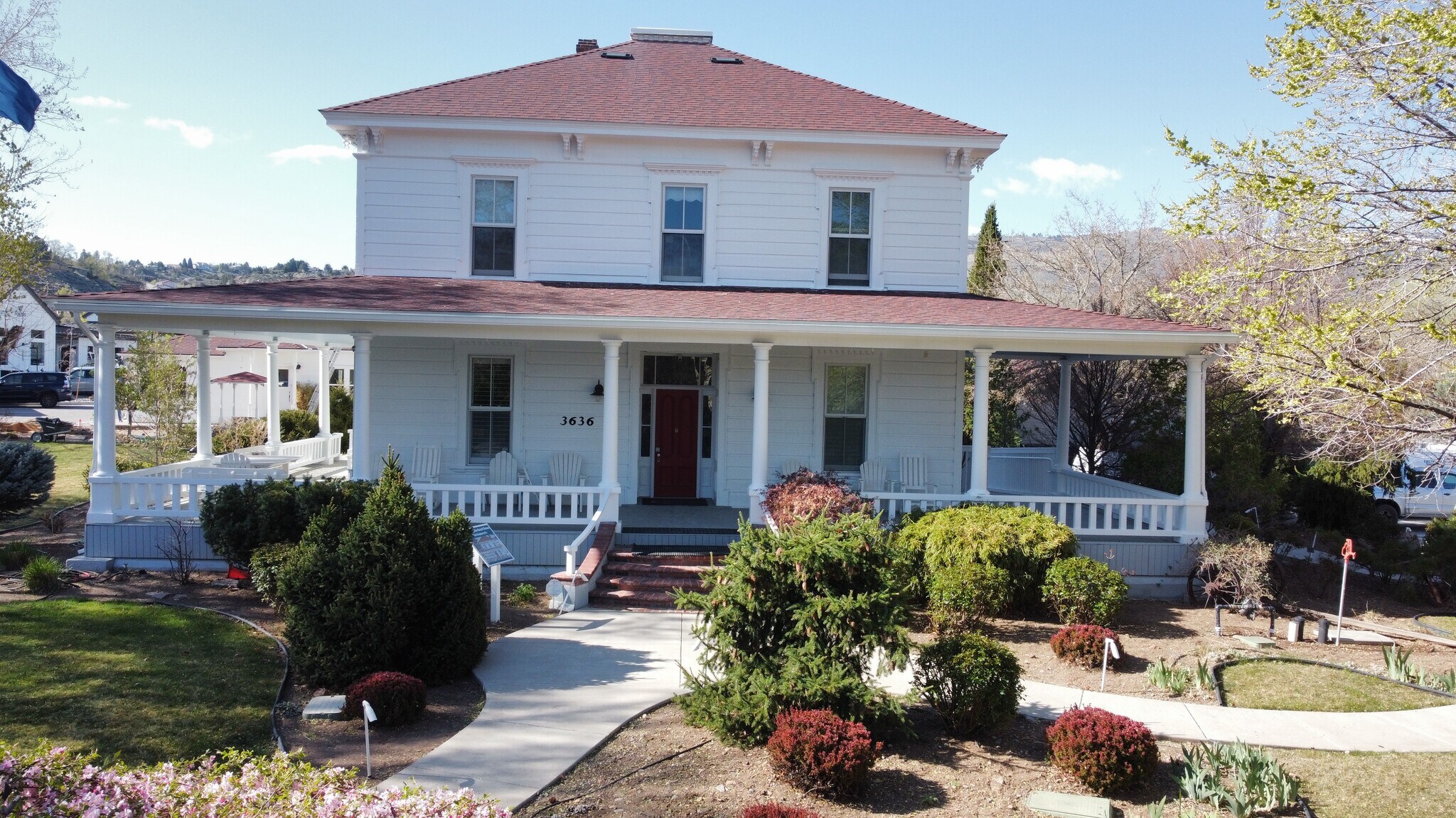 3636 Mayberry Dr, Reno, NV à louer Photo de l’immeuble– Image 1 sur 7