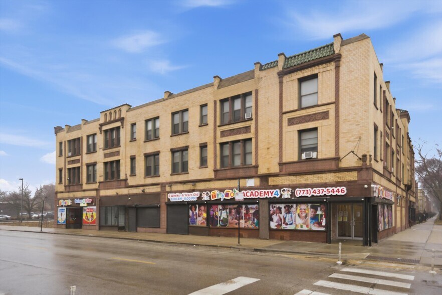 7846 S Essex Ave, Chicago, IL à vendre - Photo de l’immeuble – Image 2 sur 6
