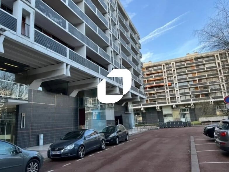 2/26 Rue Alexandre Desrousseaux, Lille à vendre - Photo de l’immeuble – Image 2 sur 12