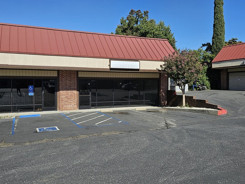 4076-4086 Grass Valley Hwy, Auburn, CA à louer - Photo de l’immeuble – Image 1 sur 8